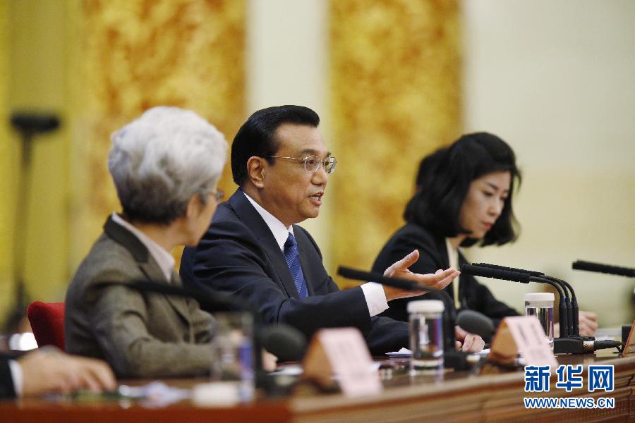 (兩會(huì)·總理記者見(jiàn)面·XHDW)(20)李克強(qiáng)總理與中外記者見(jiàn)面 (兩會(huì)·總理記者見(jiàn)面·XHDW)(20)李克強(qiáng)總理與中外記者見(jiàn)面
